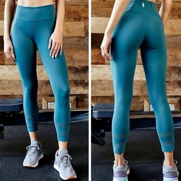 FP Movement by Free People Pants - Free People Movement 7/8 Scalloped Genesis Leggings XS